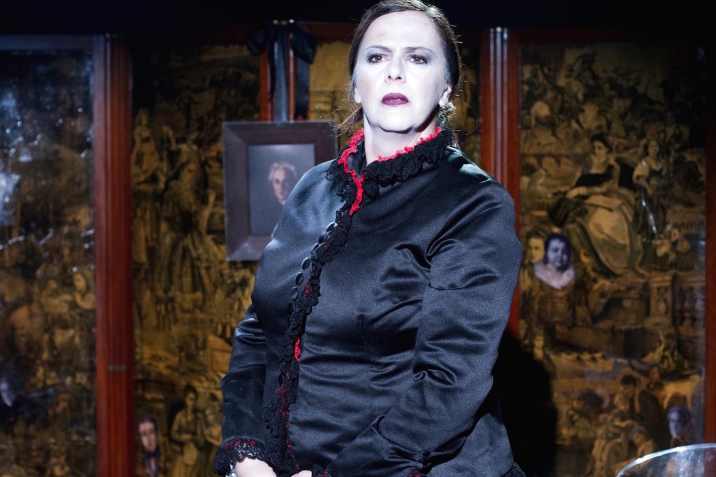 Είδα «Αγγέλικα Νίκλη Σολωμού η Διάφανη» στο θέατρο εν&nbsp;Αθήναις